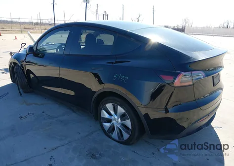 2023 Tesla Model Y Awd/Long Range Dual Motor All-Wheel Drive z USA, uszkodzony, nr VIN 7SAYGDEE7PA123347